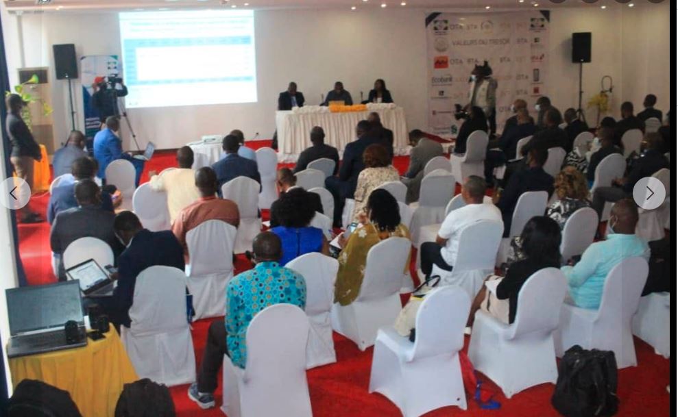 Le Gabon a choisi le Cameroun pour le lancement de sa campagne de présentation de la stratégie annuelle des valeurs de trésor pour l’année 2022.Une rencontre avec des responsables des institutions bancaires a eu lieu à Douala, ce mercredi 16 février 2022